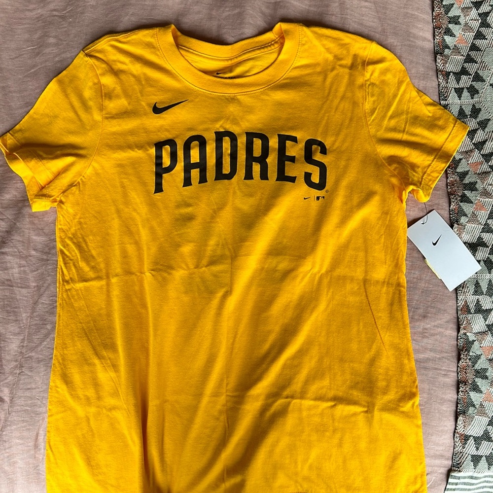 San Diego Padres Nike women’s tee t shirt Soto